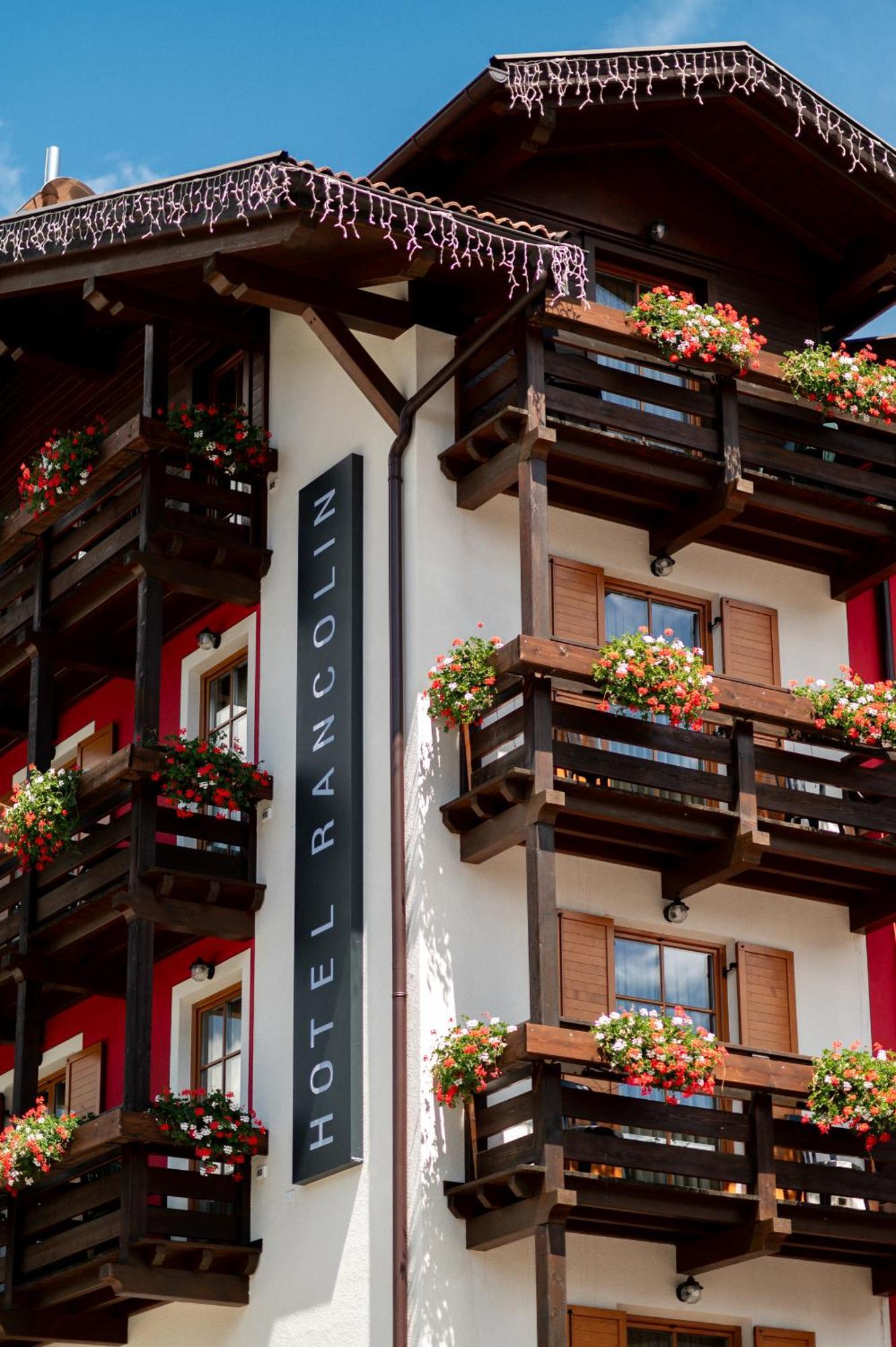 Romantic Charming Hotel Rancolin Moena Exterior photo
