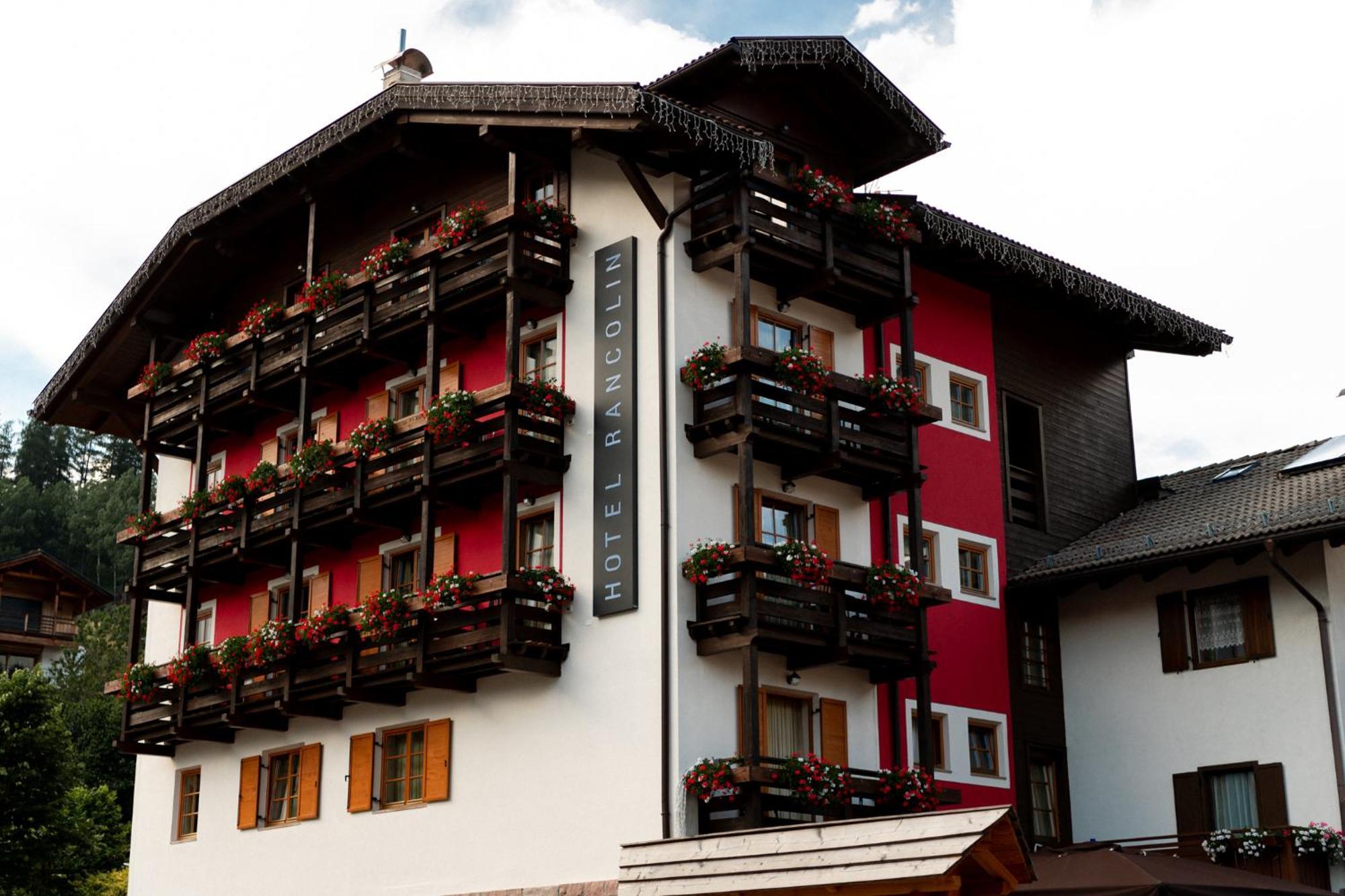 Romantic Charming Hotel Rancolin Moena Exterior photo
