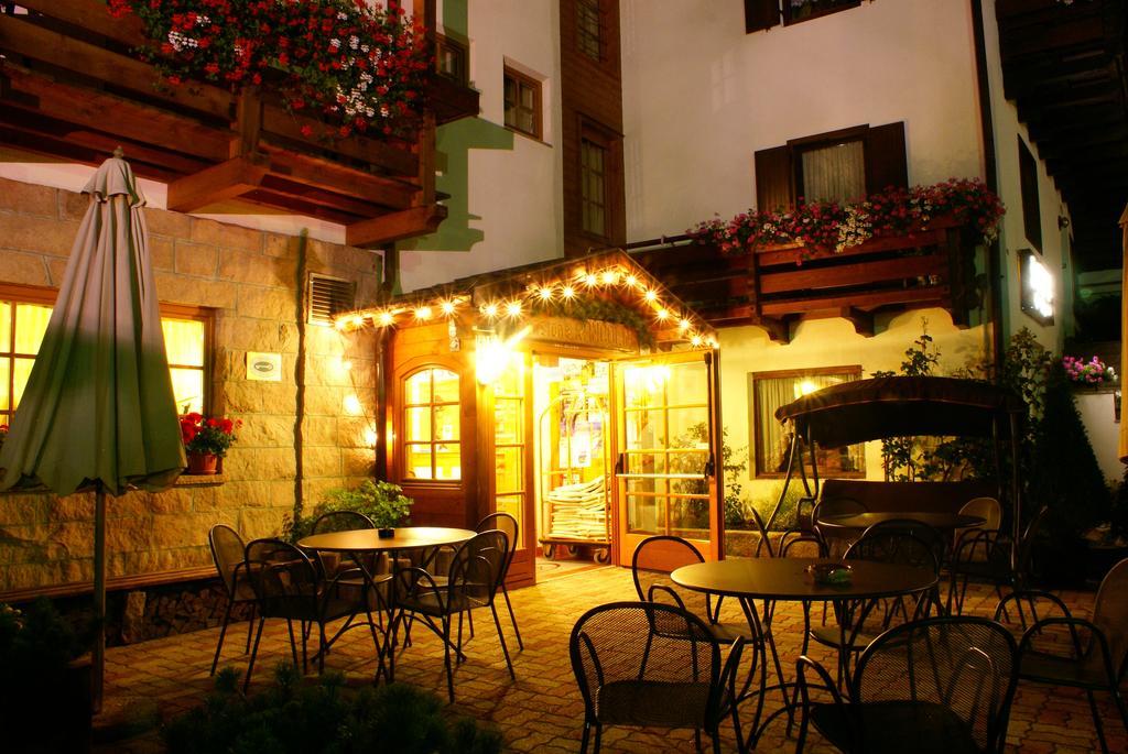 Romantic Charming Hotel Rancolin Moena Exterior photo