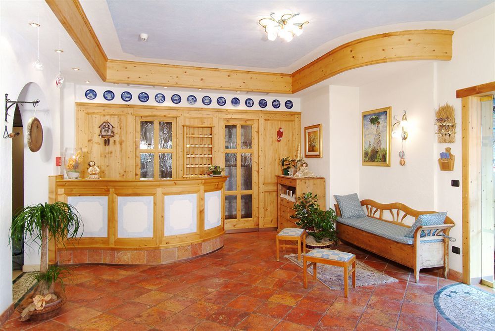 Romantic Charming Hotel Rancolin Moena Exterior photo